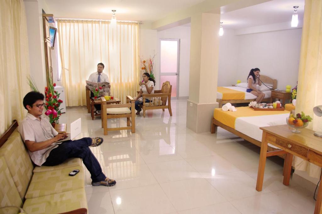 Del Castillo Plaza Hotel 普卡尔帕 客房 照片