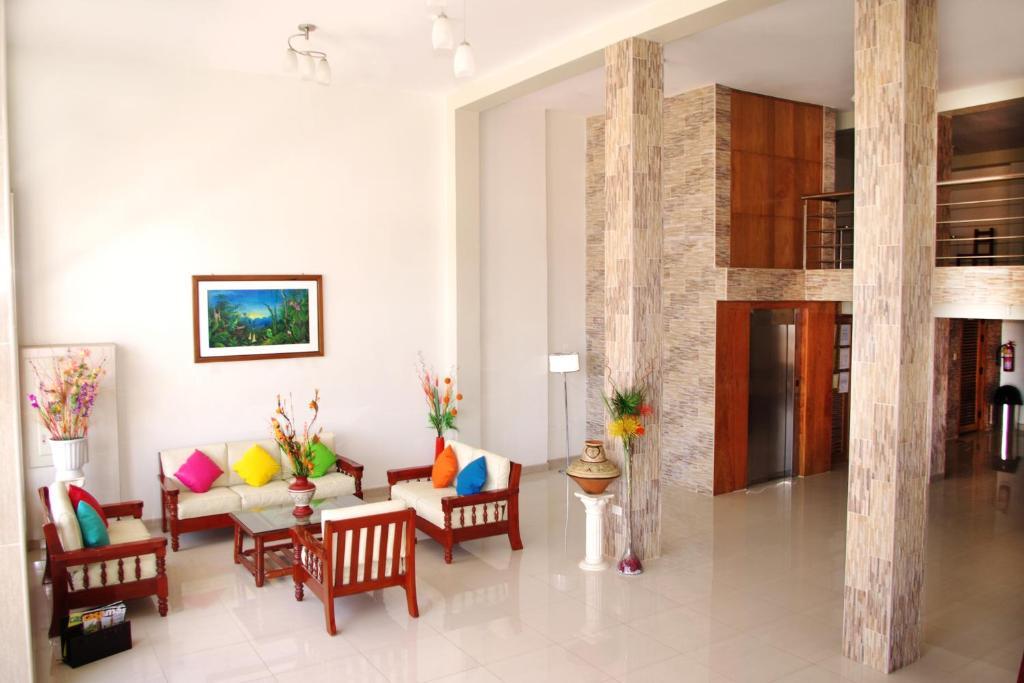 Del Castillo Plaza Hotel 普卡尔帕 外观 照片
